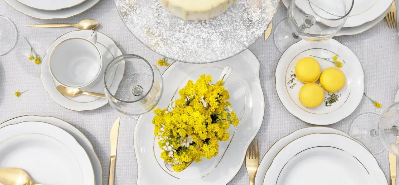 Jak udekorować stół na komunię dla dziewczynki - eleganckie pomysły