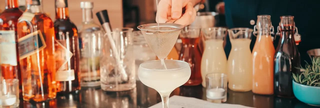 Ile napoi na wesele kalkulator – uniknij nadmiaru lub niedoboru napojów