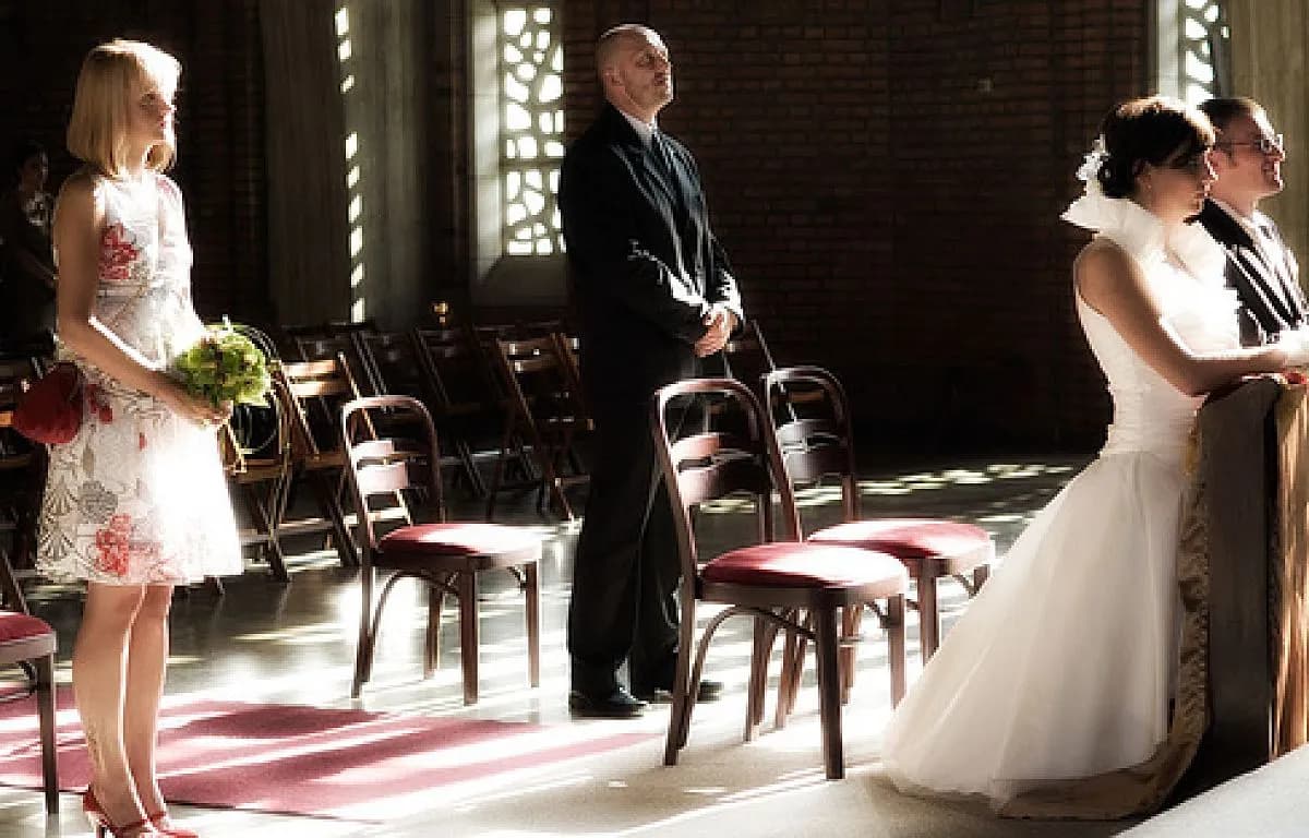 Po co brać ślub? Odkryj korzyści emocjonalne i prawne małżeństwa